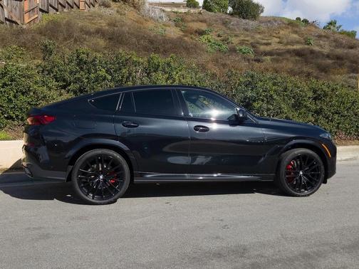 2024 BMW X6 xDrive40i
