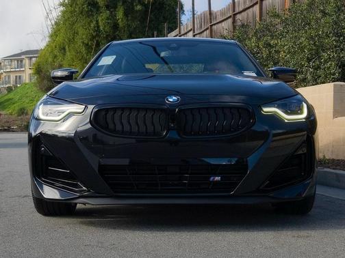 2026 BMW M240 i xDrive