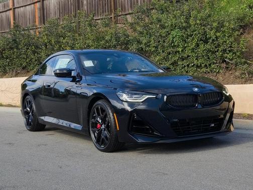 2026 BMW M240 i xDrive