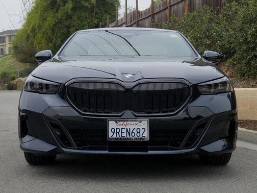 2025 BMW 530 i