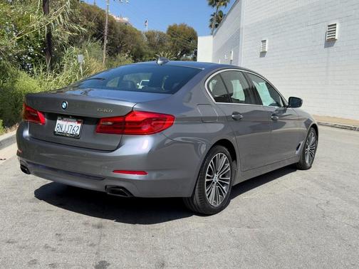 2019 BMW 540 i