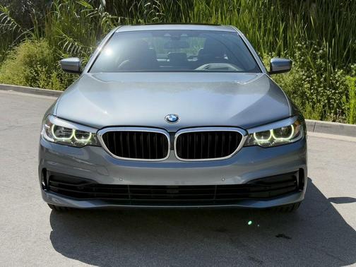2019 BMW 540 i