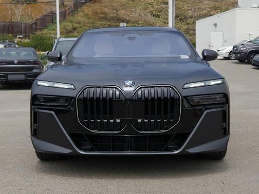 Deep Gray 2026 BMW 760 760i xDrive