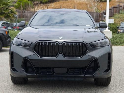 C36 2027 BMW X6 xDrive40i