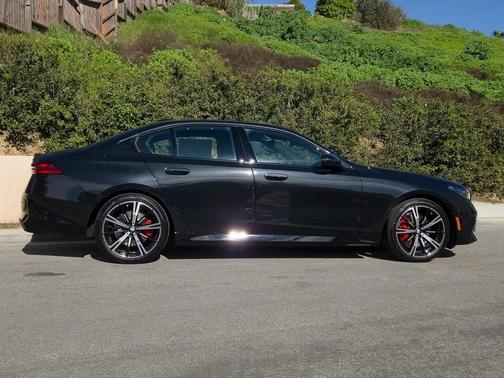 2026 BMW 530 i xDrive