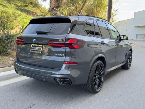 2026 BMW X5 M60i