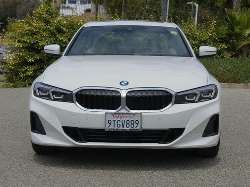 Alpine White 2025 BMW 330 i