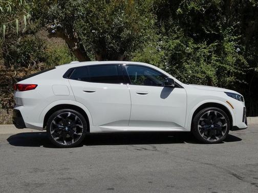 2025 BMW X2 M35i