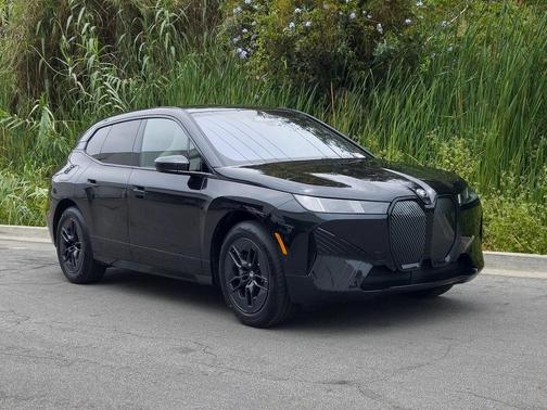 2026 BMW iX xDrive45