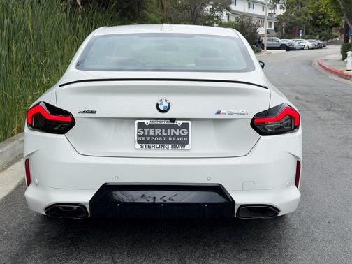 2026 BMW M240 i xDrive