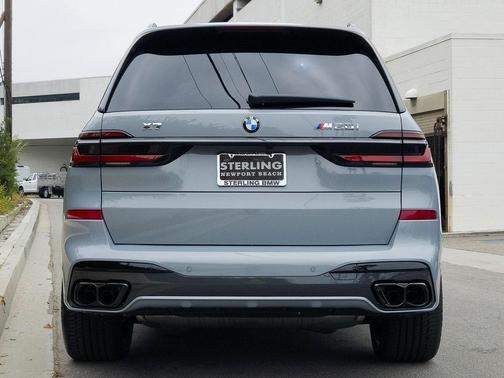 2026 BMW X7 M60i