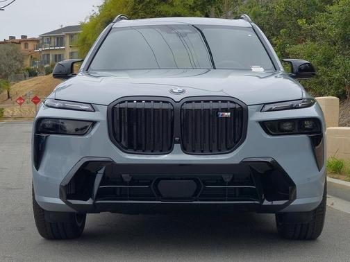 2026 BMW X7 M60i
