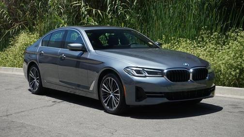 2022 BMW 530e 530e