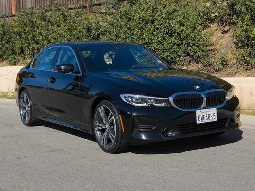 2021 BMW 330 i