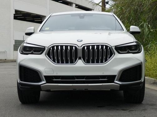 2023 BMW X6 xDrive40i