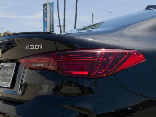 Black Sapphire Metallic 2027 BMW 430 i