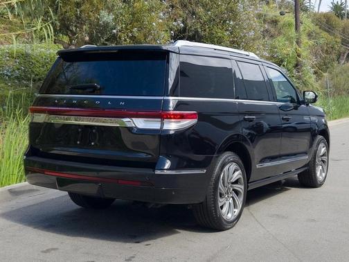 2023 Lincoln Navigator Reserve