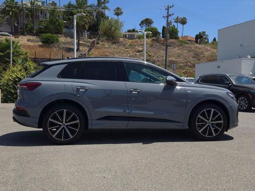 Pebble Gray 2022 Audi Q4 e-tron 50 Premium Plus