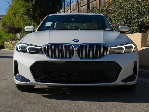 2026 BMW 330 i NA