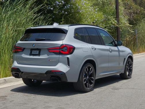 2022 BMW X3 M40i