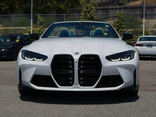 Alpine White 2023 BMW M4 Competition xDrive