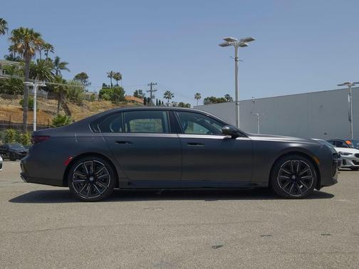 Deep Gray 2026 BMW 760 760i xDrive