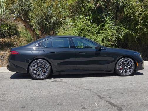 2026 BMW i5 eDrive40
