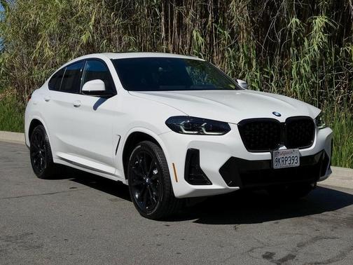 2024 BMW X4 xDrive30i