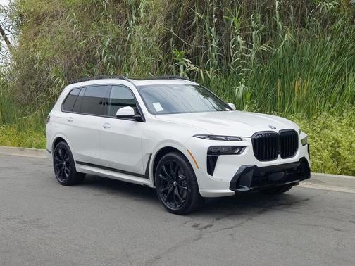 2025 BMW X7 xDrive40i