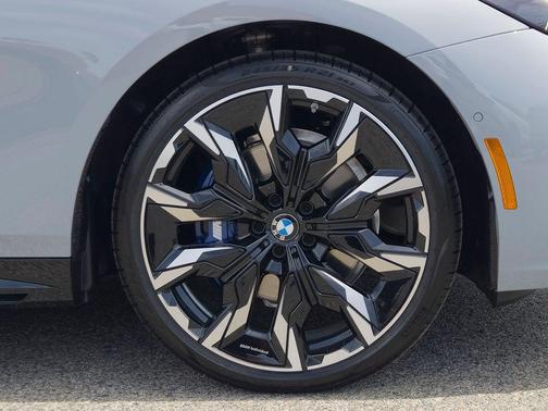 Gray Metallic 2026 BMW 530 i