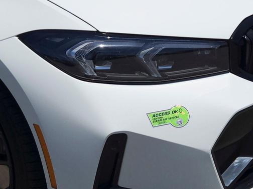 Alpine White 2023 BMW 330e 330e