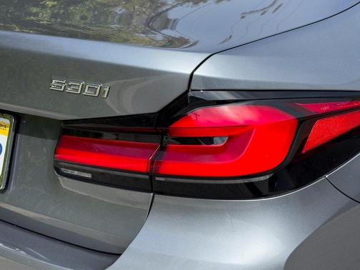 2022 BMW 530 i xDrive