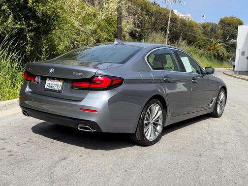 2022 BMW 530 i xDrive