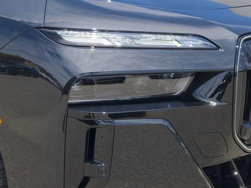 Black Sapphire Metallic 2026 BMW 760 760i xDrive