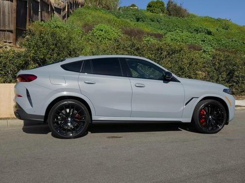 2026 BMW X6 M60i