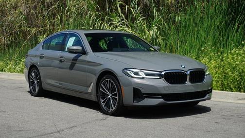 2022 BMW 540 i