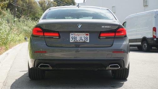 2022 BMW 540 i