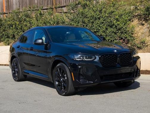 2023 BMW X4 xDrive30i