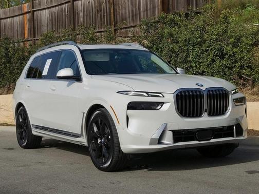 2024 BMW X7 xDrive40i