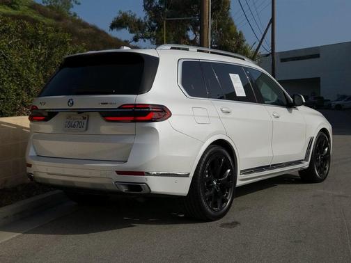 2024 BMW X7 xDrive40i