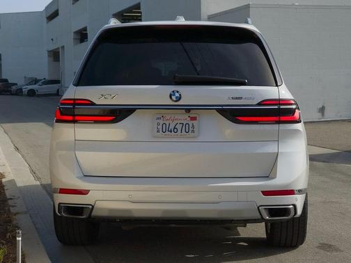 2024 BMW X7 xDrive40i