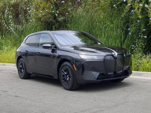 2026 BMW iX xDrive45