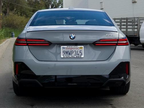 2025 BMW 530 i
