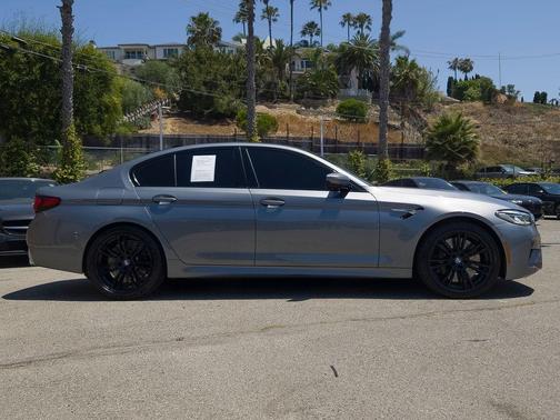 Skyscraper Gray Metallic 2023 BMW M5 Base