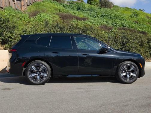 2026 BMW iX xDrive45