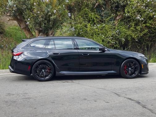 2026 BMW M5 Base