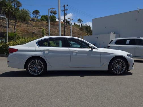 Alpine White 2020 BMW 530 i