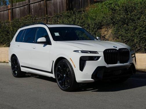 2026 BMW X7 xDrive40i