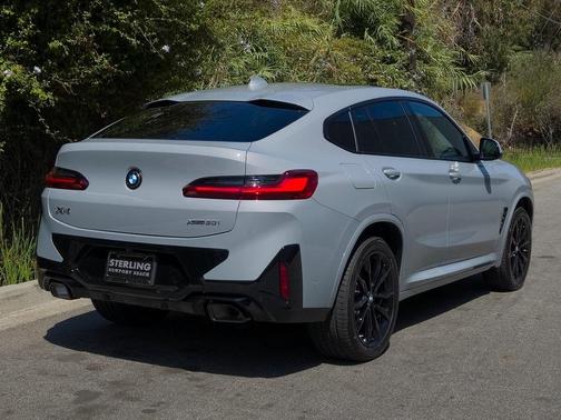 2025 BMW X4 xDrive30i
