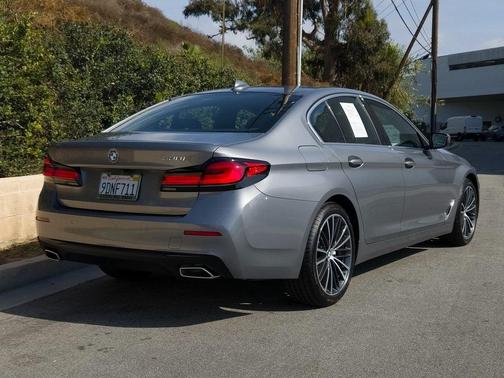 2023 BMW 530 i
